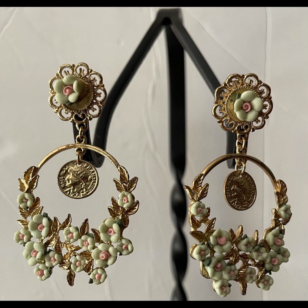 Custom statement earrings - Picture 4 of 5